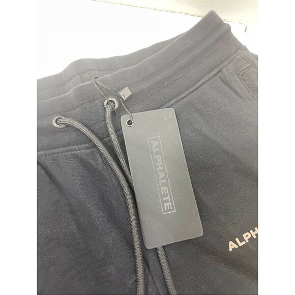 Alphalete NWT Black Shorts Size S - Picture 2 of 6
